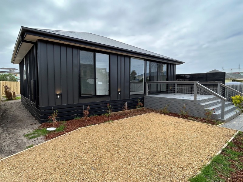 8A Laura Street, Lakes Entrance VIC 3909