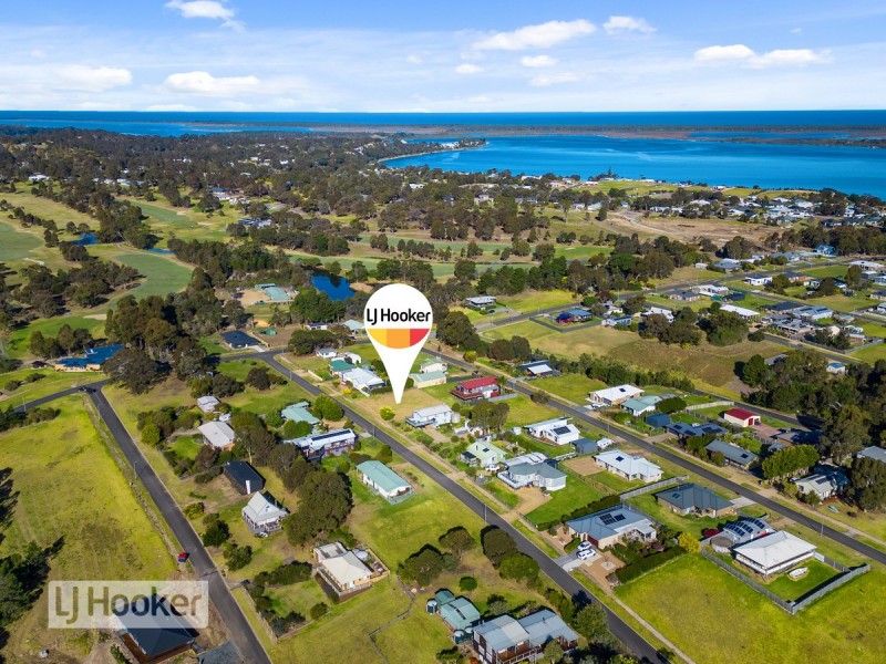 7 Magpie Avenue, Metung VIC 3904