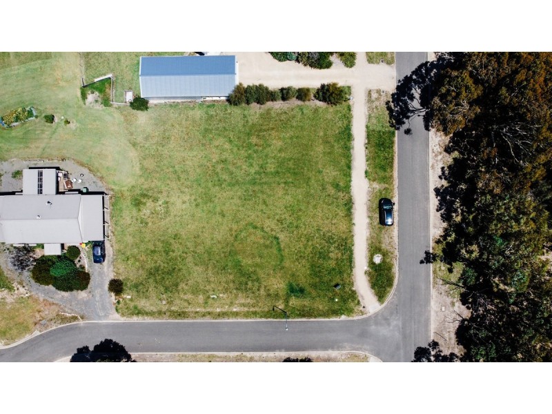 21 Peter Road, Metung VIC 3904