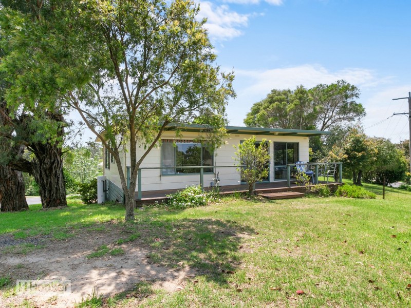 5 Lake Grove, Metung VIC 3904