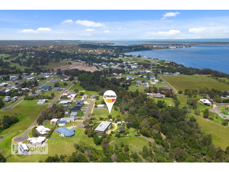 7 Pelican Court, Metung VIC 3904