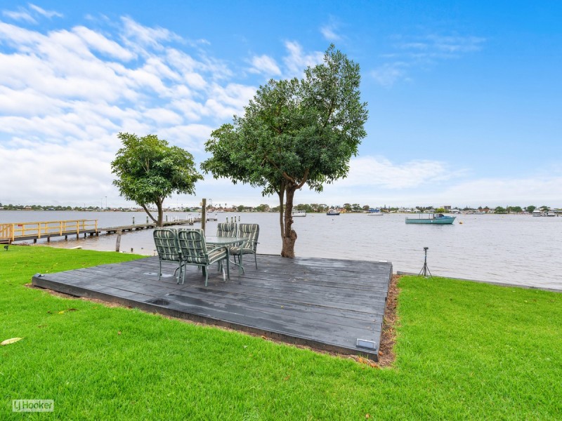 4 Cabarita Point, Kalimna VIC 3909