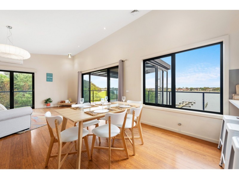 4 Cabarita Point, Kalimna VIC 3909