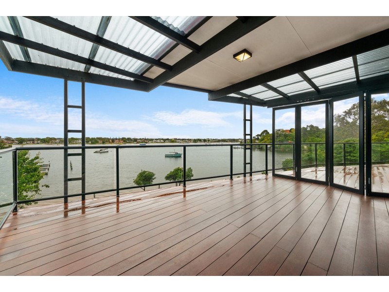 4 Cabarita Point, Kalimna VIC 3909
