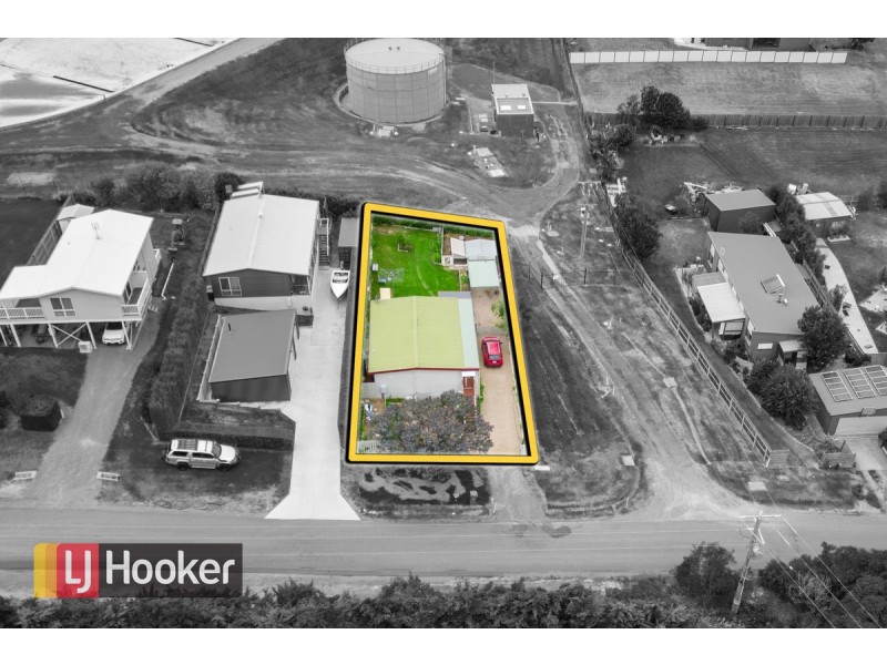 4 Albatross Road, Kalimna VIC 3909