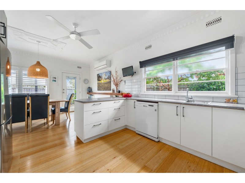 1/16 Bulmer Street, Lakes Entrance VIC 3909