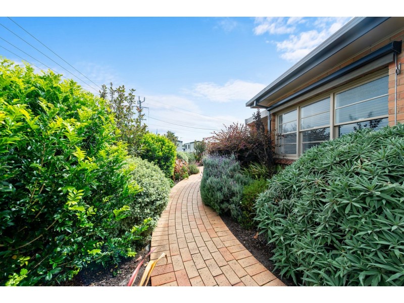 1/16 Bulmer Street, Lakes Entrance VIC 3909