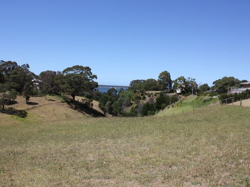 19 The Fields, Metung VIC 3904