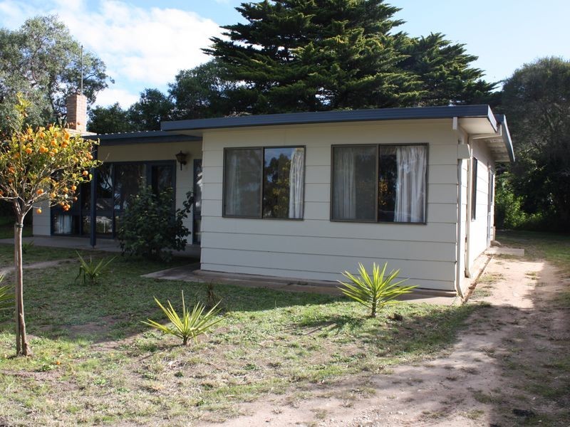 19 Wood Street, Metung VIC 3904