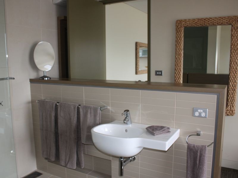 28 Metung Road  Watershed Apts.Lake Suite, Metung VIC 3904