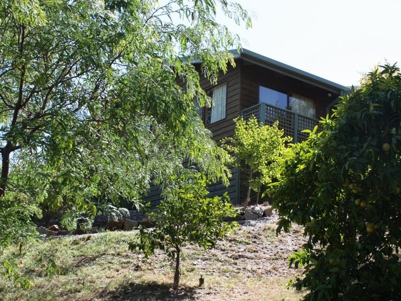 5 Highview Rise, Metung VIC 3904