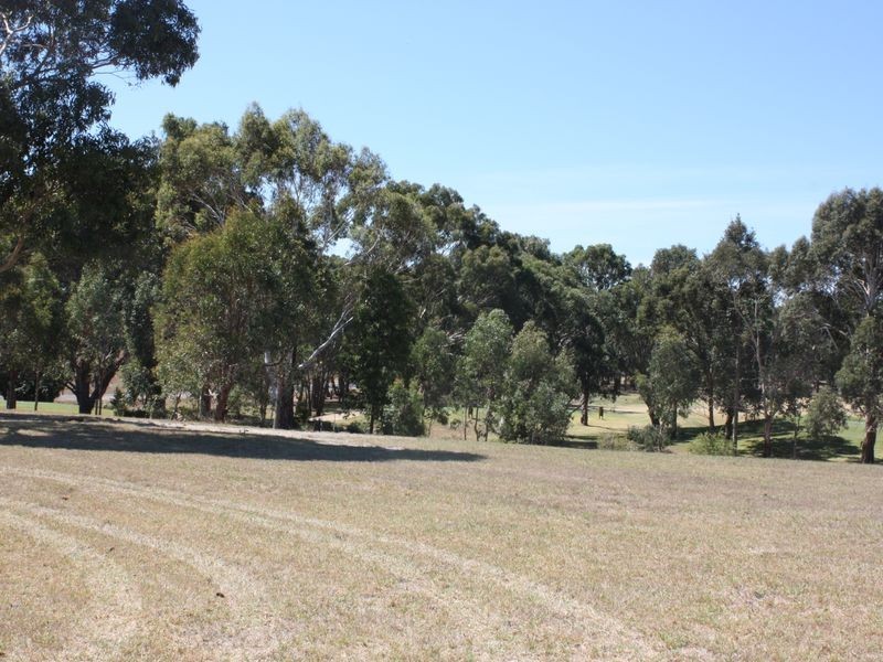 7 Kingscove Blvd, Metung VIC 3904