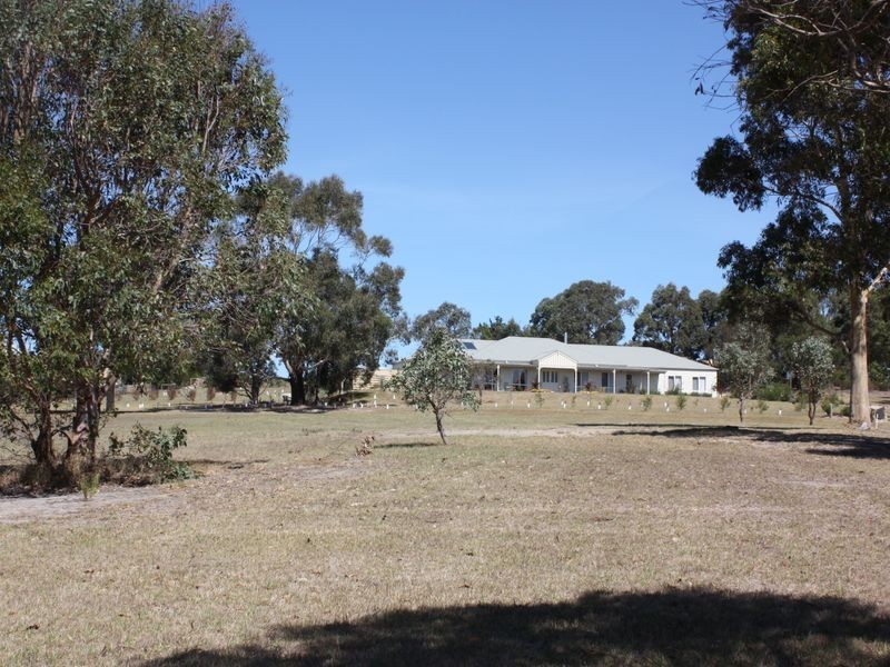 7 Kingscove Blvd, Metung VIC 3904