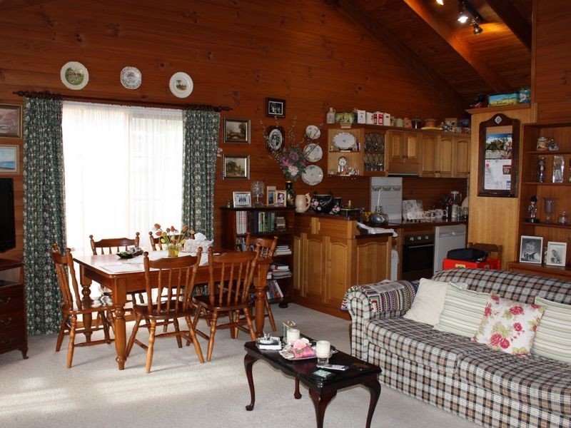 77 Park Road, Metung VIC 3904