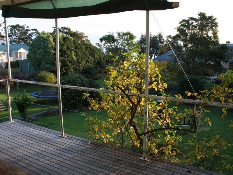 33 Stirling Road, Metung VIC 3904