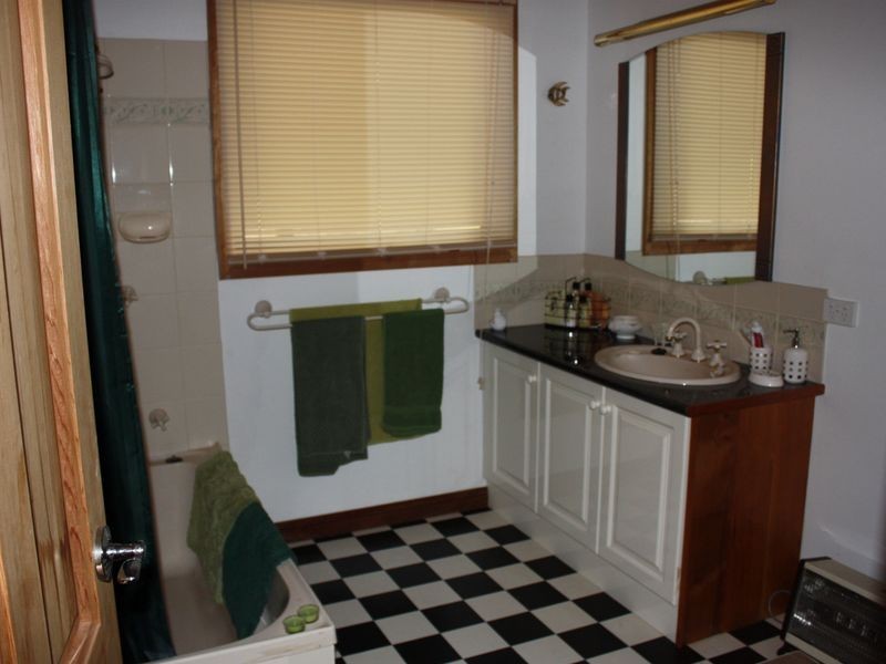 680 Metung Road, Metung VIC 3904