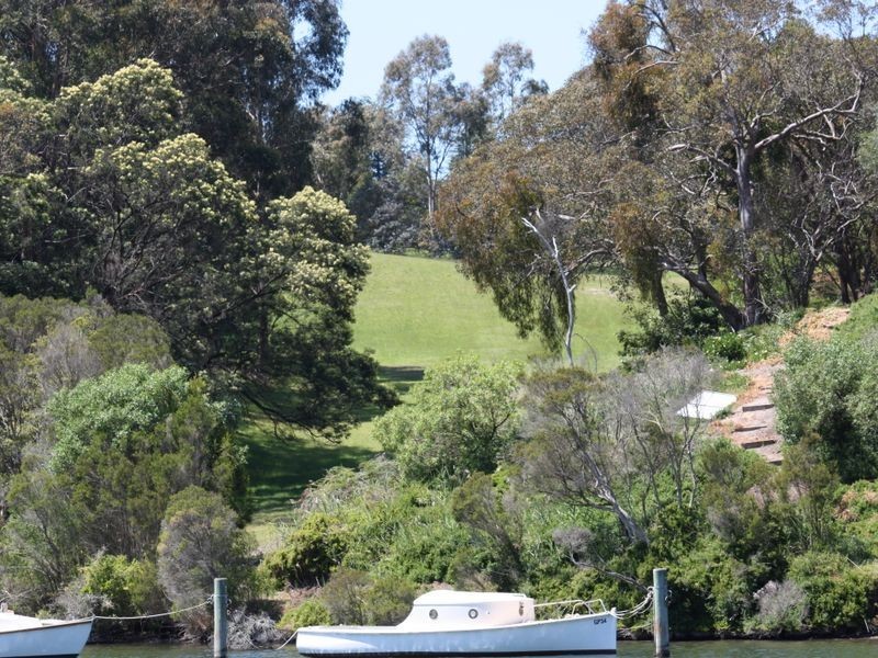 62 Gilsenans Drive, Metung VIC 3904