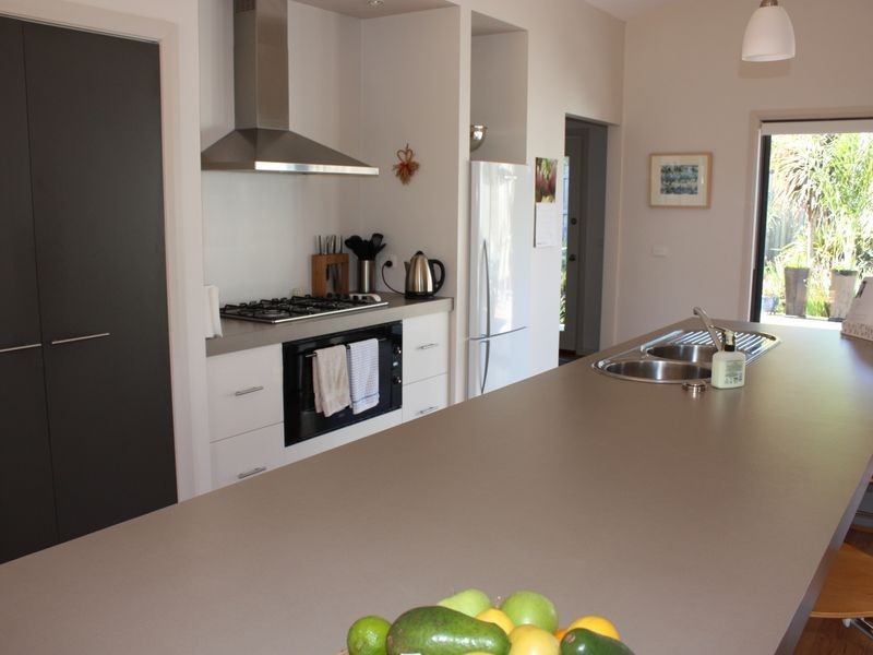 32 Wood Street, Metung VIC 3904