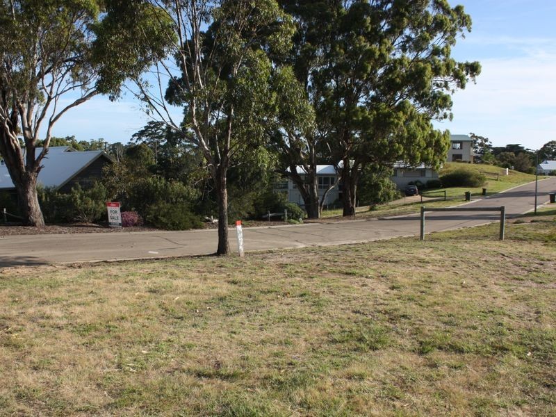 10 Leighton Bay Drive, Metung VIC 3904