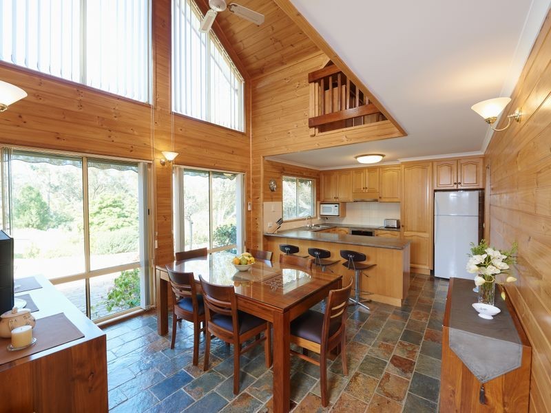 29 Wood Street, Metung VIC 3904