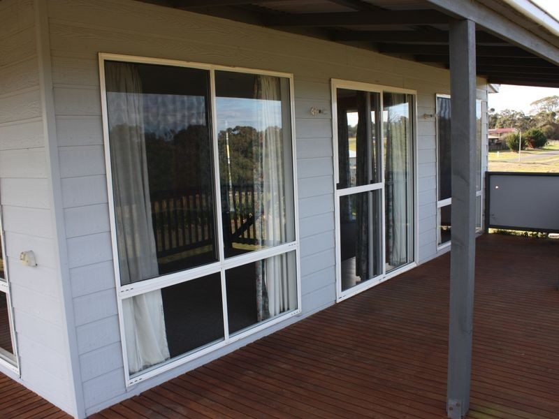 7 Brolga Grove, Metung VIC 3904