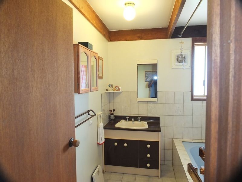 35 Tambo Blvd, Metung VIC 3904