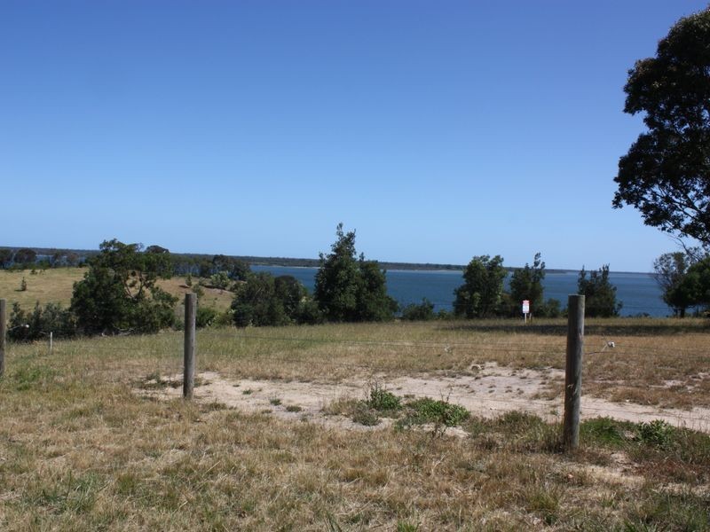 19 Plateau Avenue, Metung VIC 3904