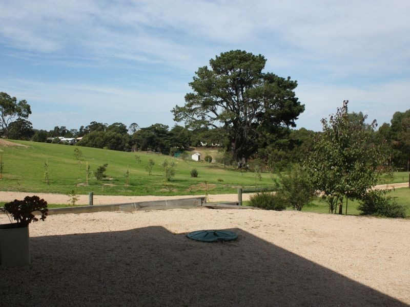 19 The Stockyards, Metung VIC 3904