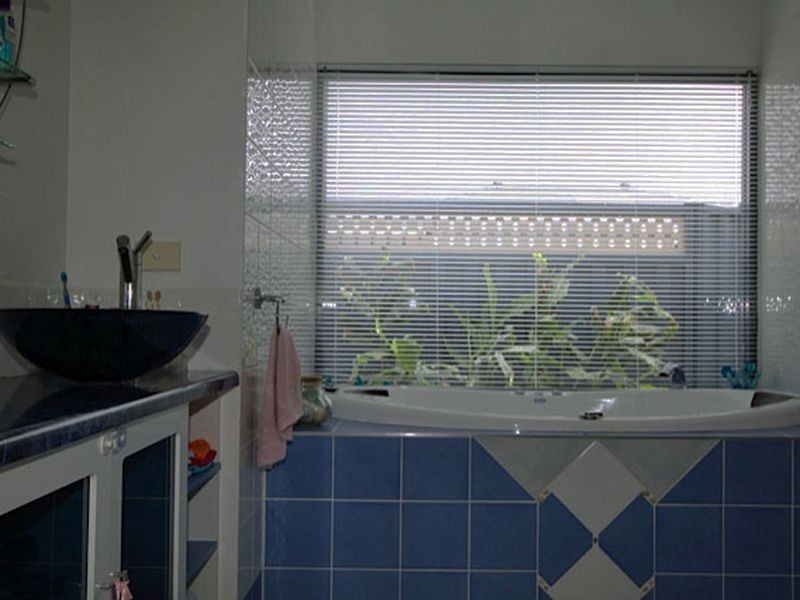 24 Tambo Blvd, Metung VIC 3904