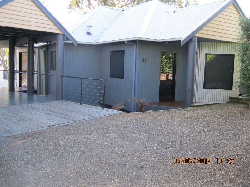 2/6 David Road, Metung VIC 3904