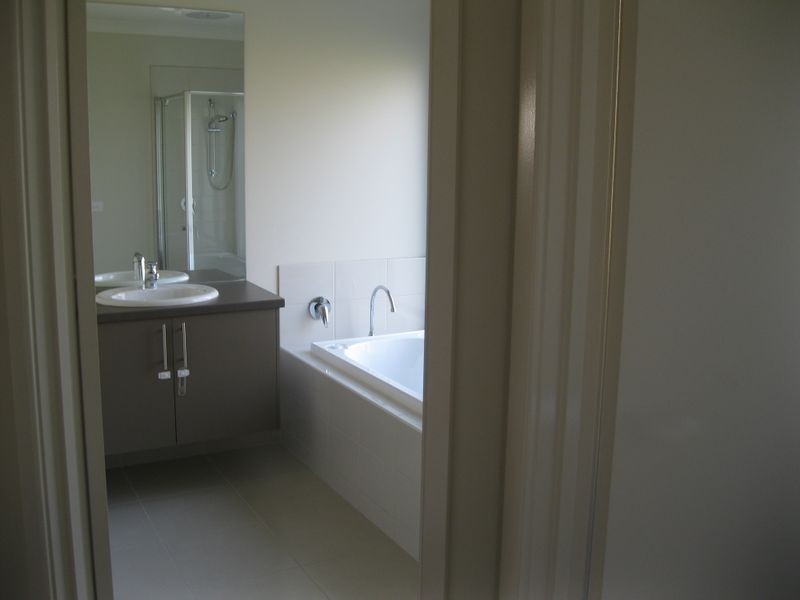 10 Georges Terrace, Swan Reach VIC 3903