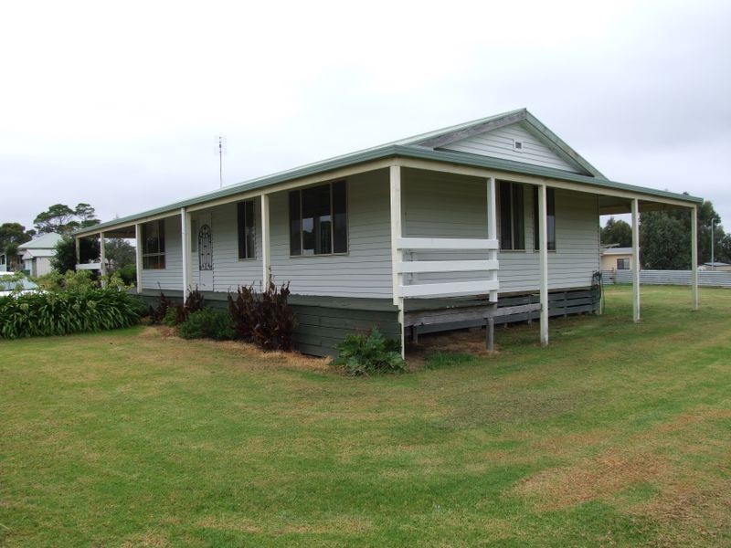 11 Plover Grove, Metung VIC 3904
