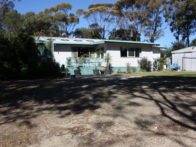 69 Park Road, Metung VIC 3904