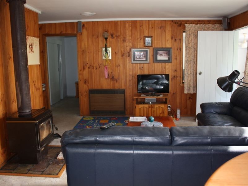 69 Park Road, Metung VIC 3904