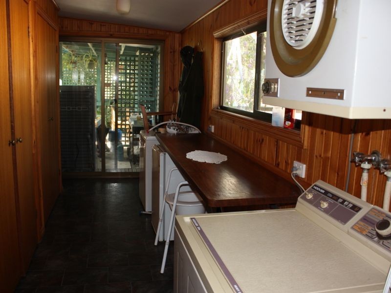 69 Park Road, Metung VIC 3904