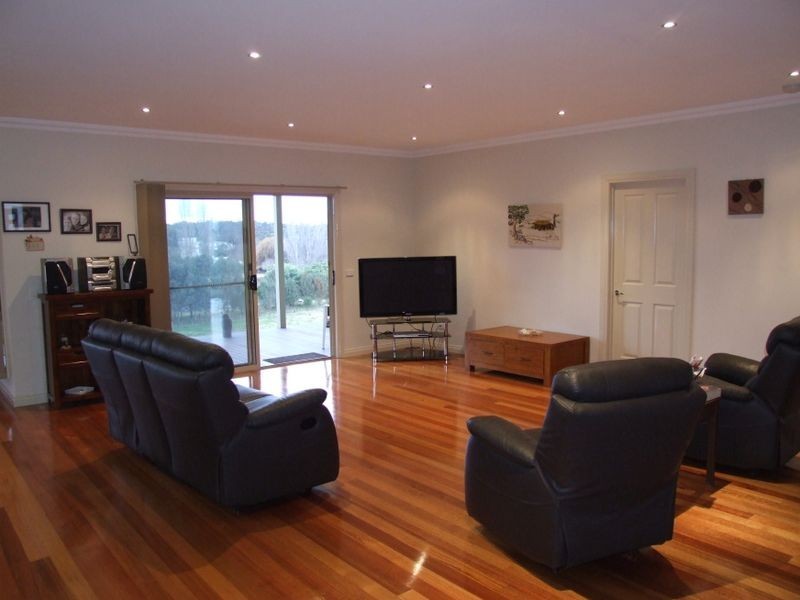 35 Georges Terrace, Swan Reach VIC 3903