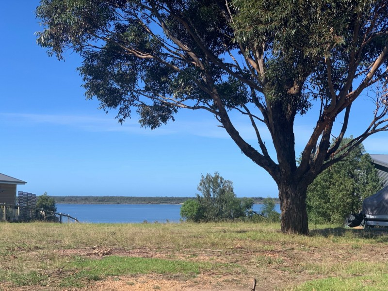 31 Plateau Avenue, Metung VIC 3904