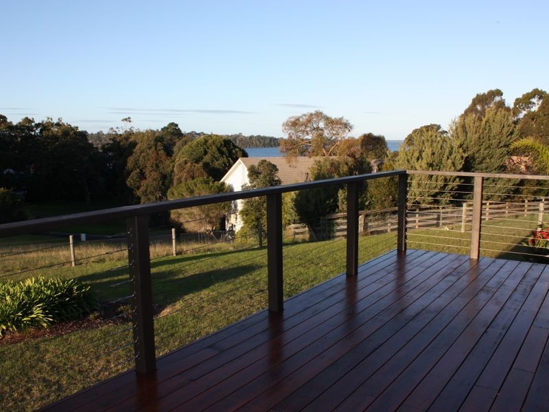 9 Travers Crt, Metung VIC 3904