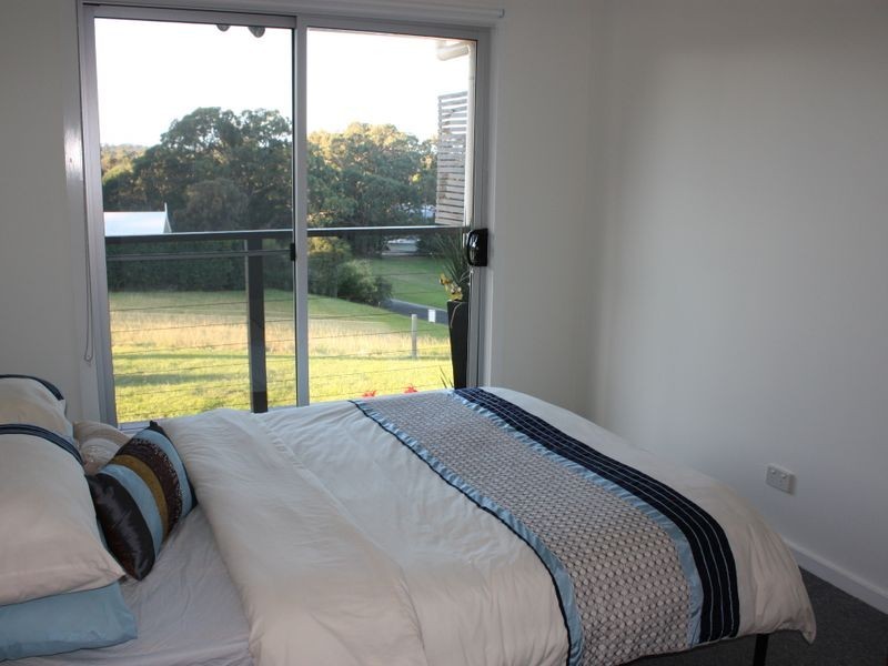 9 Travers Crt, Metung VIC 3904