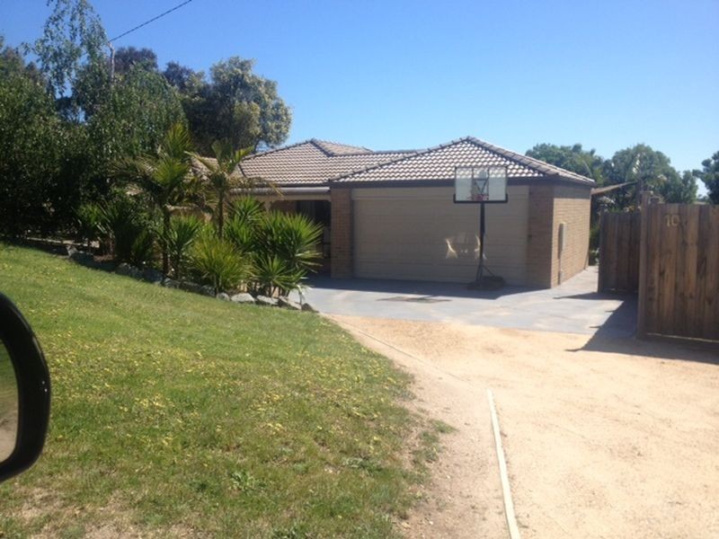 10 Neals Road, Metung VIC 3904