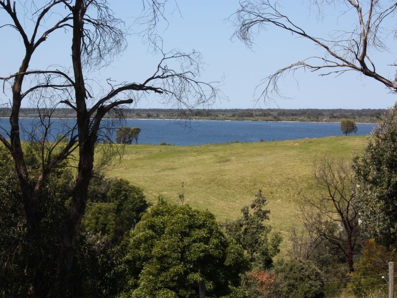 15 Plateau Avenue, Metung VIC 3904