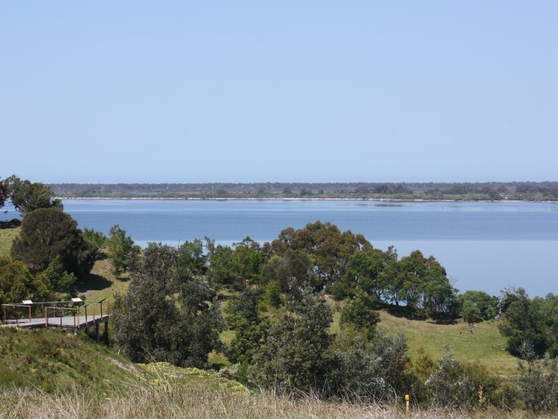 31 Plateau Avenue, Metung VIC 3904