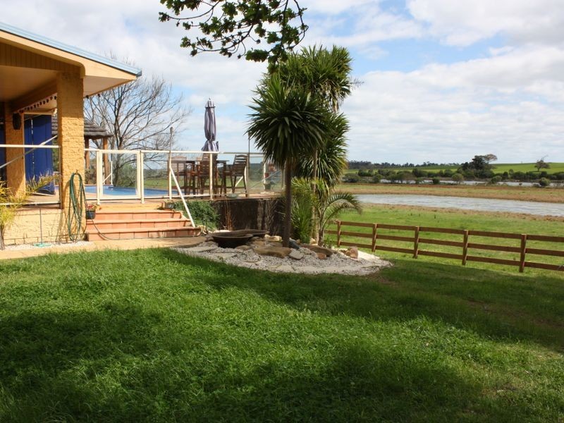 325 Punt Road, Metung VIC 3904