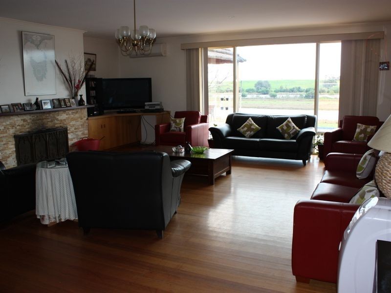 325 Punt Road, Metung VIC 3904