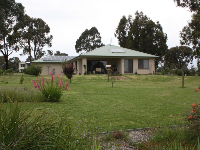 60 Kingscove  Blvd, Metung VIC 3904