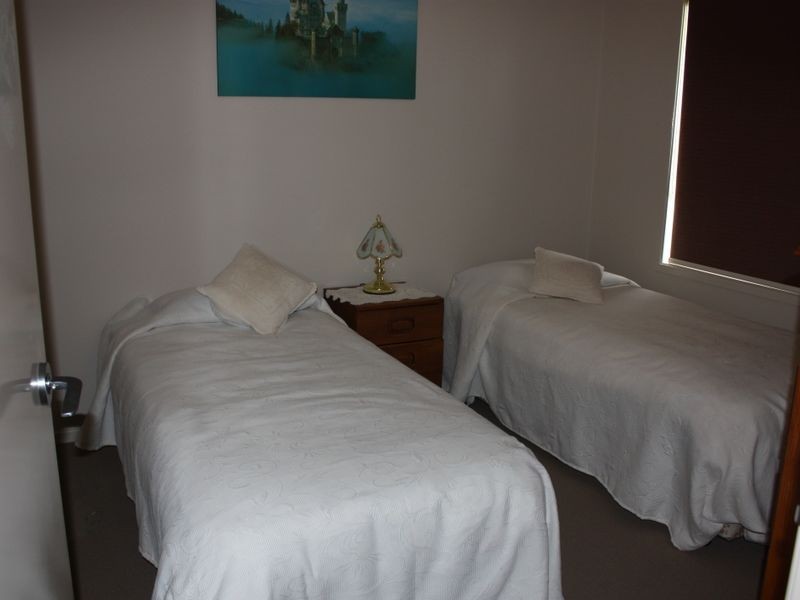 60 Kingscove  Blvd, Metung VIC 3904