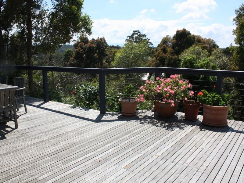 15 Nicholas Avenue, Metung VIC 3904