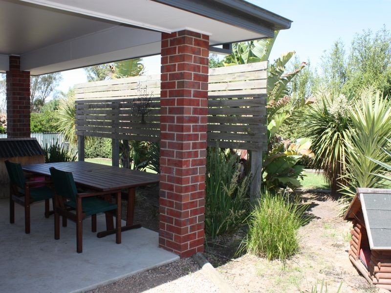 14 Georges Terrace, Swan Reach VIC 3903
