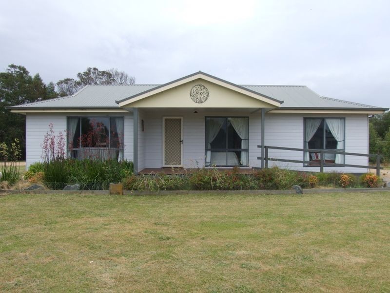 25 Tambo BLVD. Tambo Bay, Metung VIC 3904