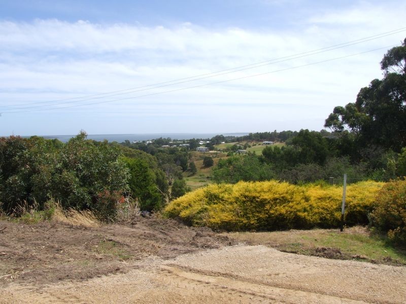 16 Moorhouse Street, Metung VIC 3904